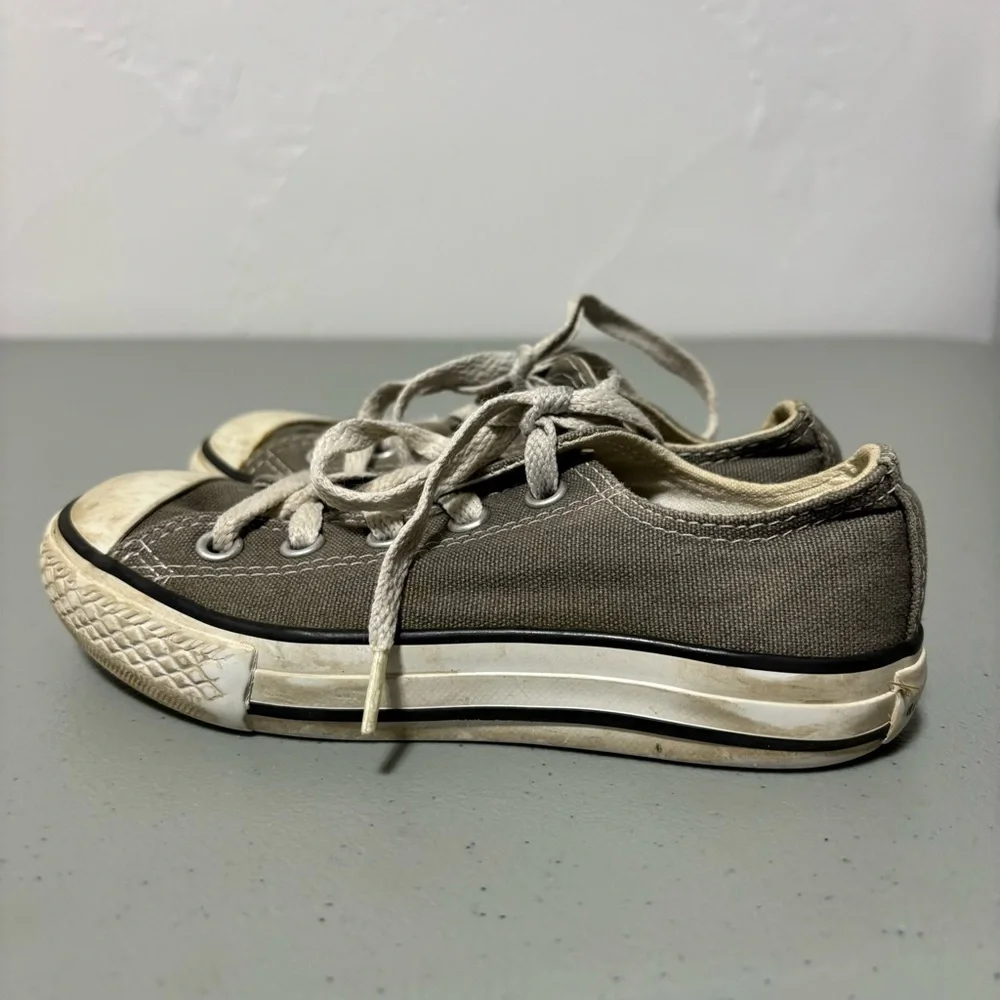 Converse Gray Sneakers Lace Up Youth Size 11